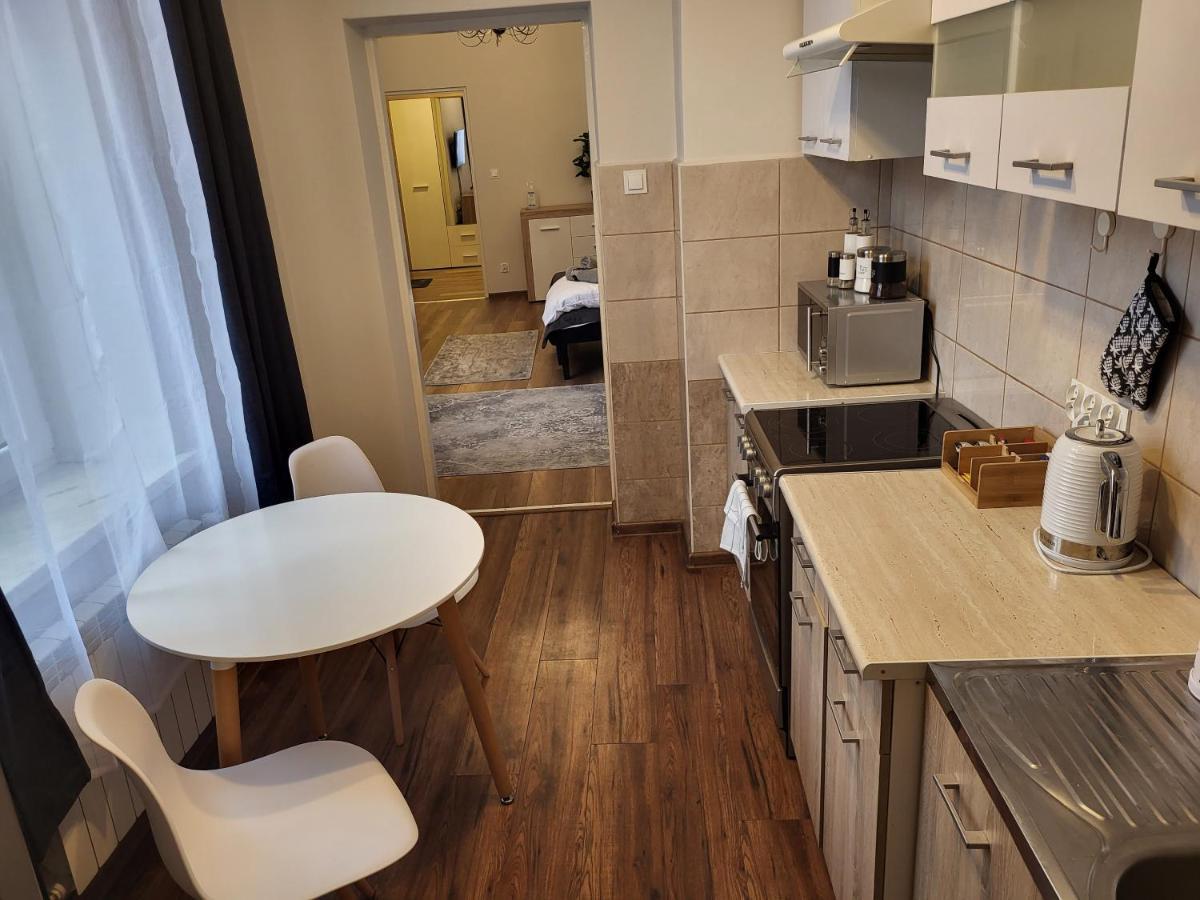Apartament Komnata Przemysl Ngoại thất bức ảnh